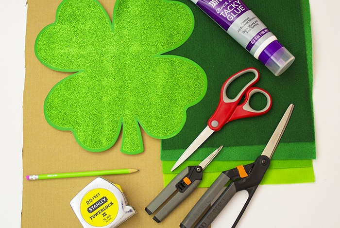 EASY DIY SHAMROCK SUPPLIES