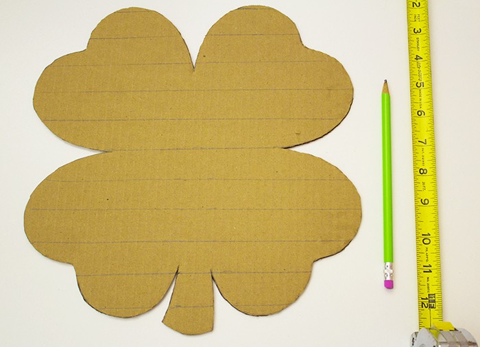 EASY DIY SHAMROCK GUIDELINES