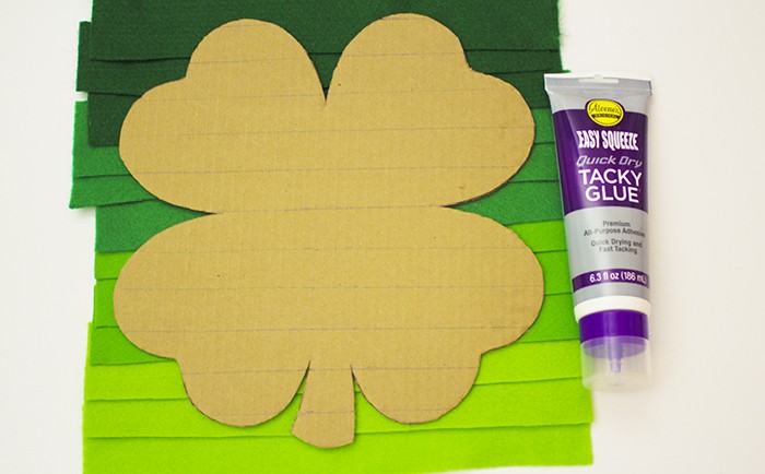 EASY DIY SHAMROCK