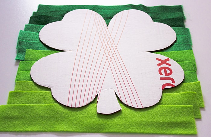 EASY DIY SHAMROCK FELT