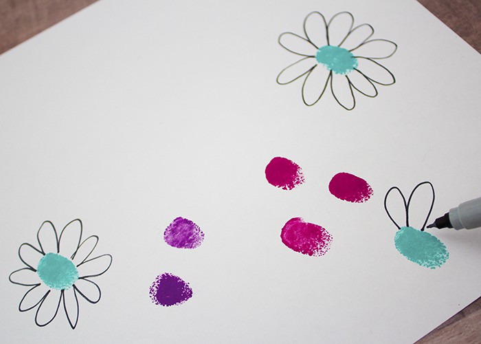 SPRING ARTS & CRAFTS FINGERPRINT FLOWERS