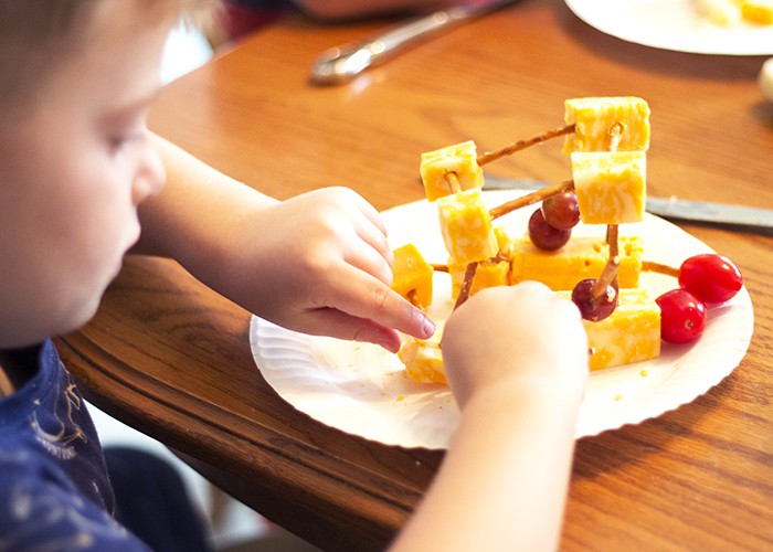 Heluva Good! Cheese | Iggy Peck, Architect | Snack Time STEAM