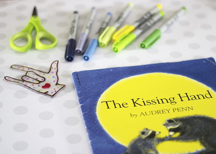 The Kissing Hand Craft | Back To School Storytime
