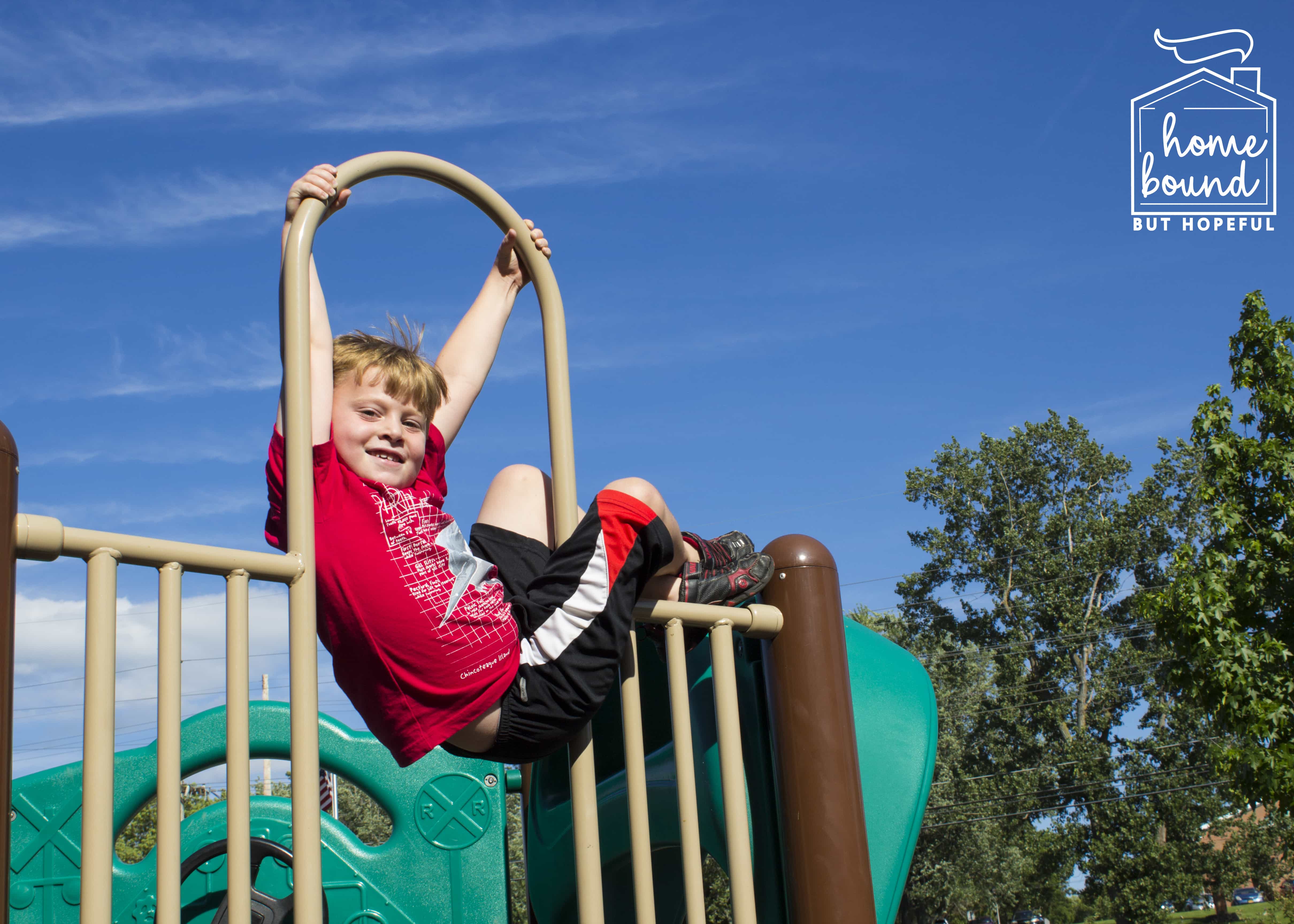 5 Must-Haves for Outside Play Days: Playground Play