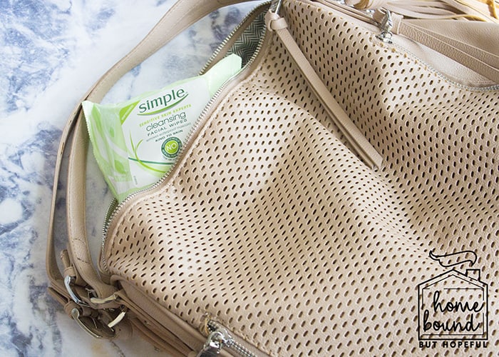 #HydrateAndGlow: Simple Cleansing Wipes