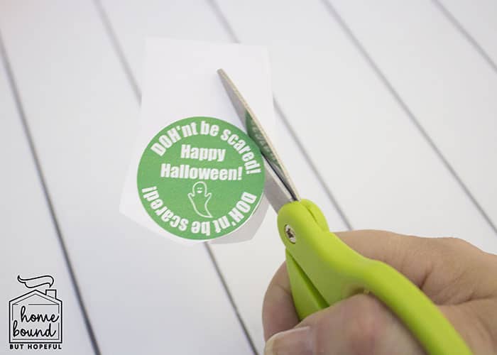 Not So Scary Halloween Book List- Dohn't Be Scared Halloween Play-Doh Tags
