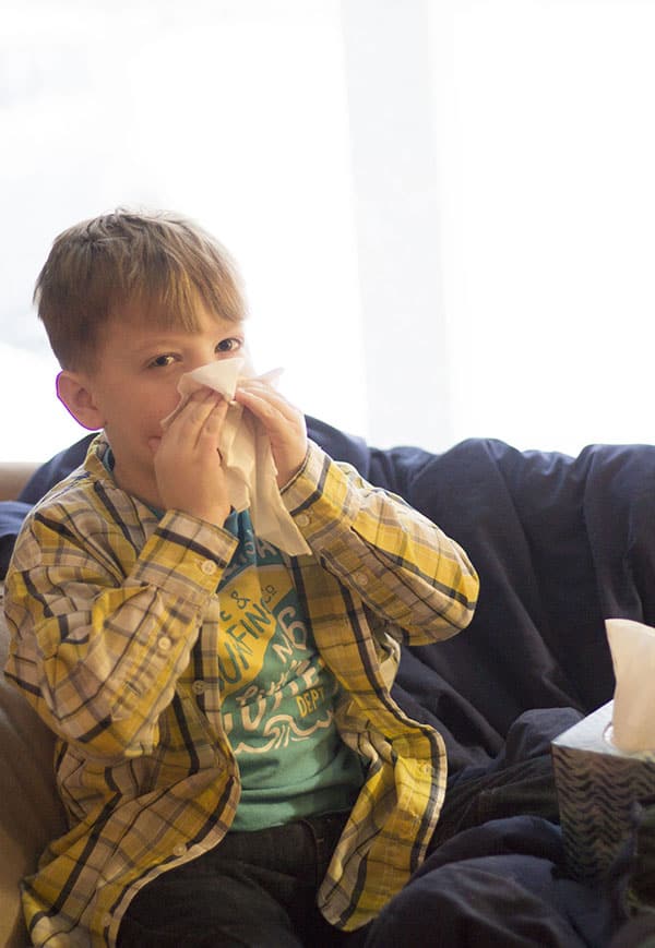 child-kleenex-winter-illness