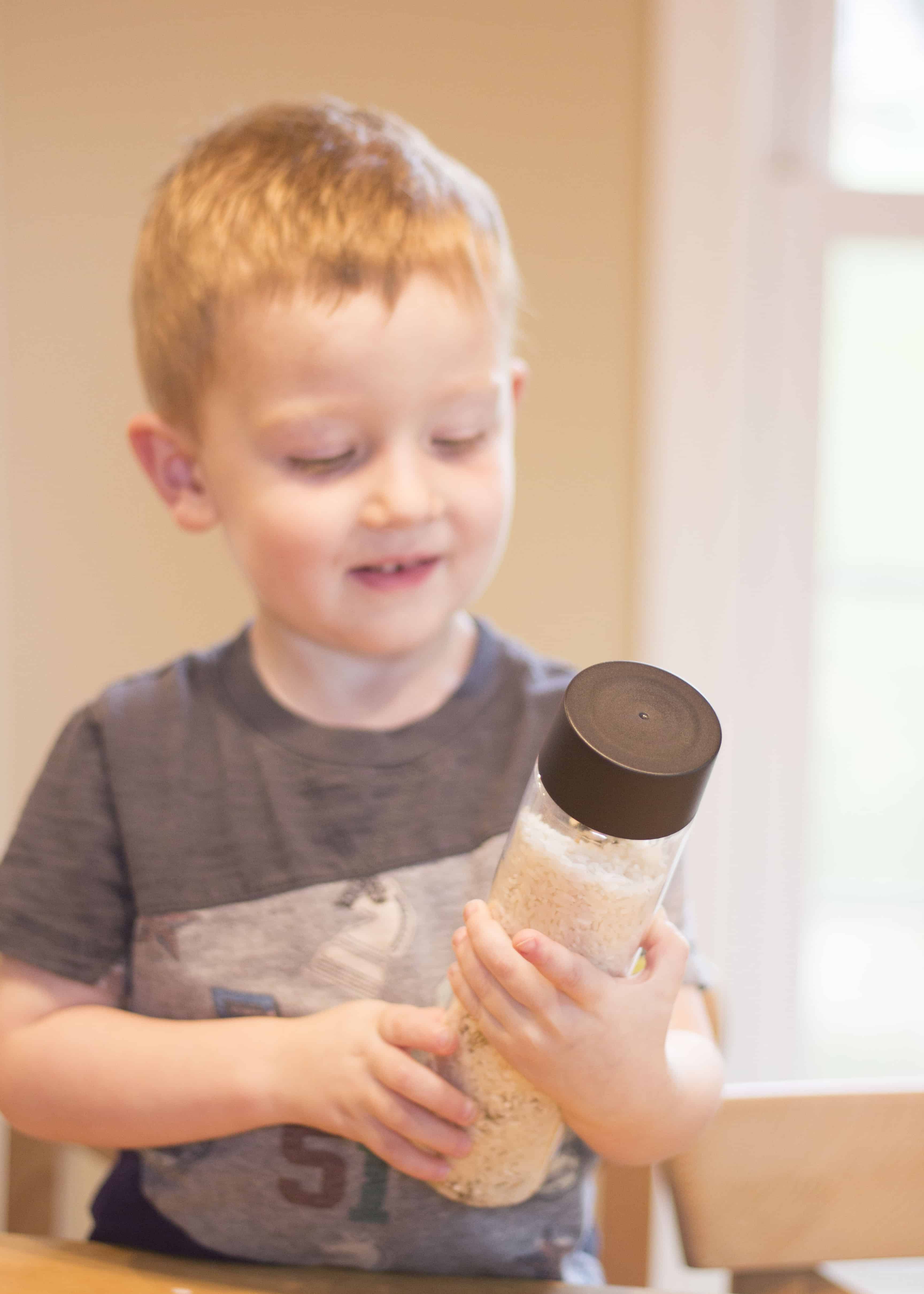 SHAKING SKELETON SENSORY BOTTLE