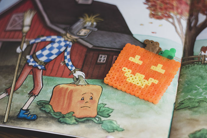 SPOOKLEY THE SQUARE PUMPKIN PERLER BEADS