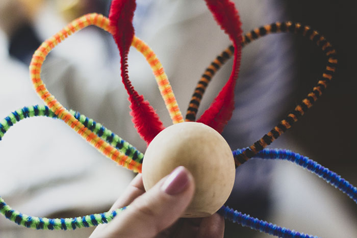 GLUING TURKEY CRAFT